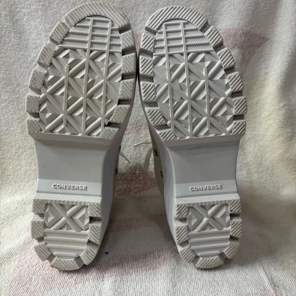 Converse Sand Chuck Taylor All Star Lugged Sneakers Women’s Sz 6 - Picture 7 of 7